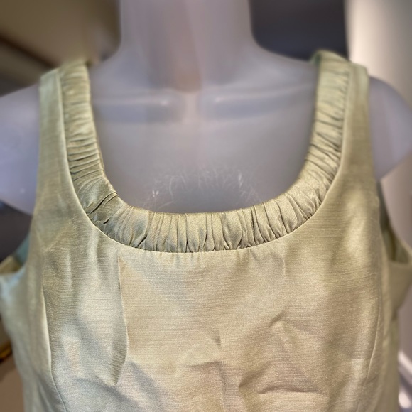 Kasper - Lady light green dressy sleeveless top, 6P - Picture 3 of 6